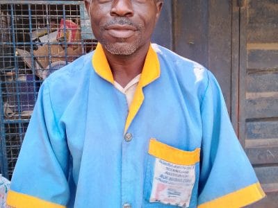 Mr Oladele Ojuluwayo